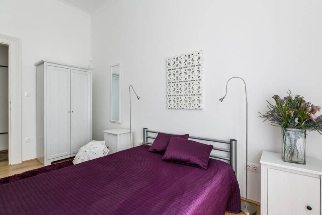 Your Gorgeous And Spacious Dream Home Free Parking Budapest Kültér fotó